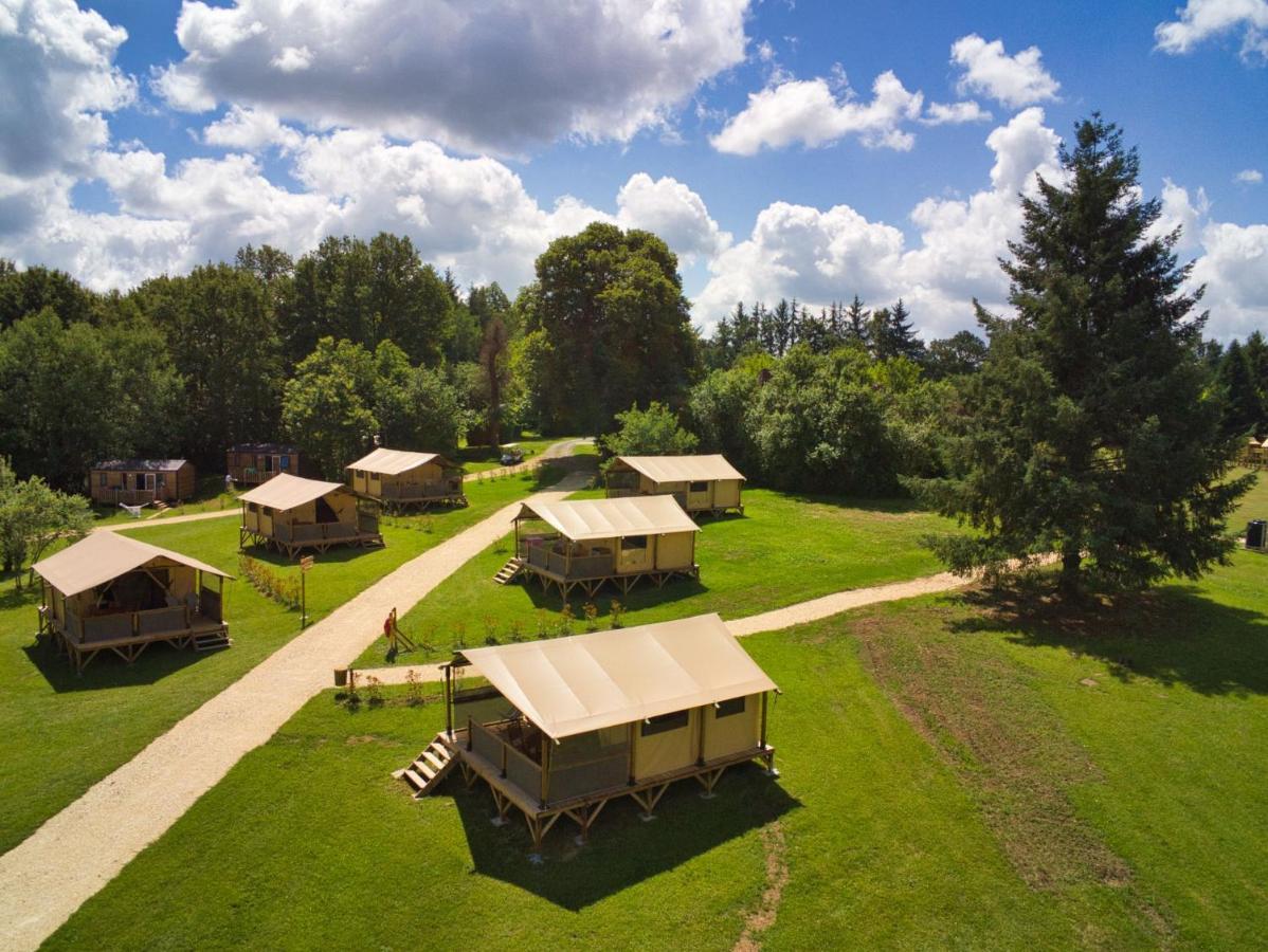 Готель Le Domaine Du Bois Coquet La Douze Екстер'єр фото