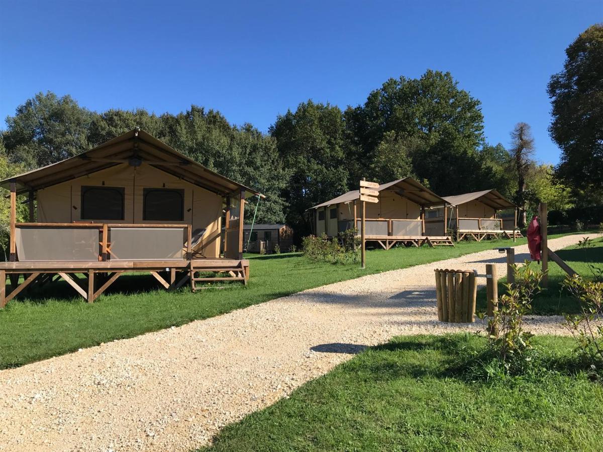 Готель Le Domaine Du Bois Coquet La Douze Екстер'єр фото